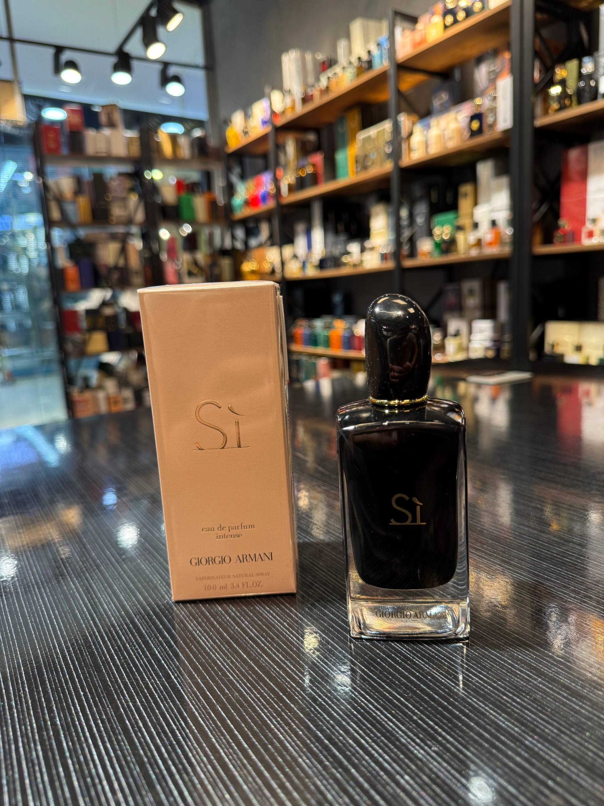 armani-si-edp-intense-black Armani Si Edp Intense Black - Görsel 1