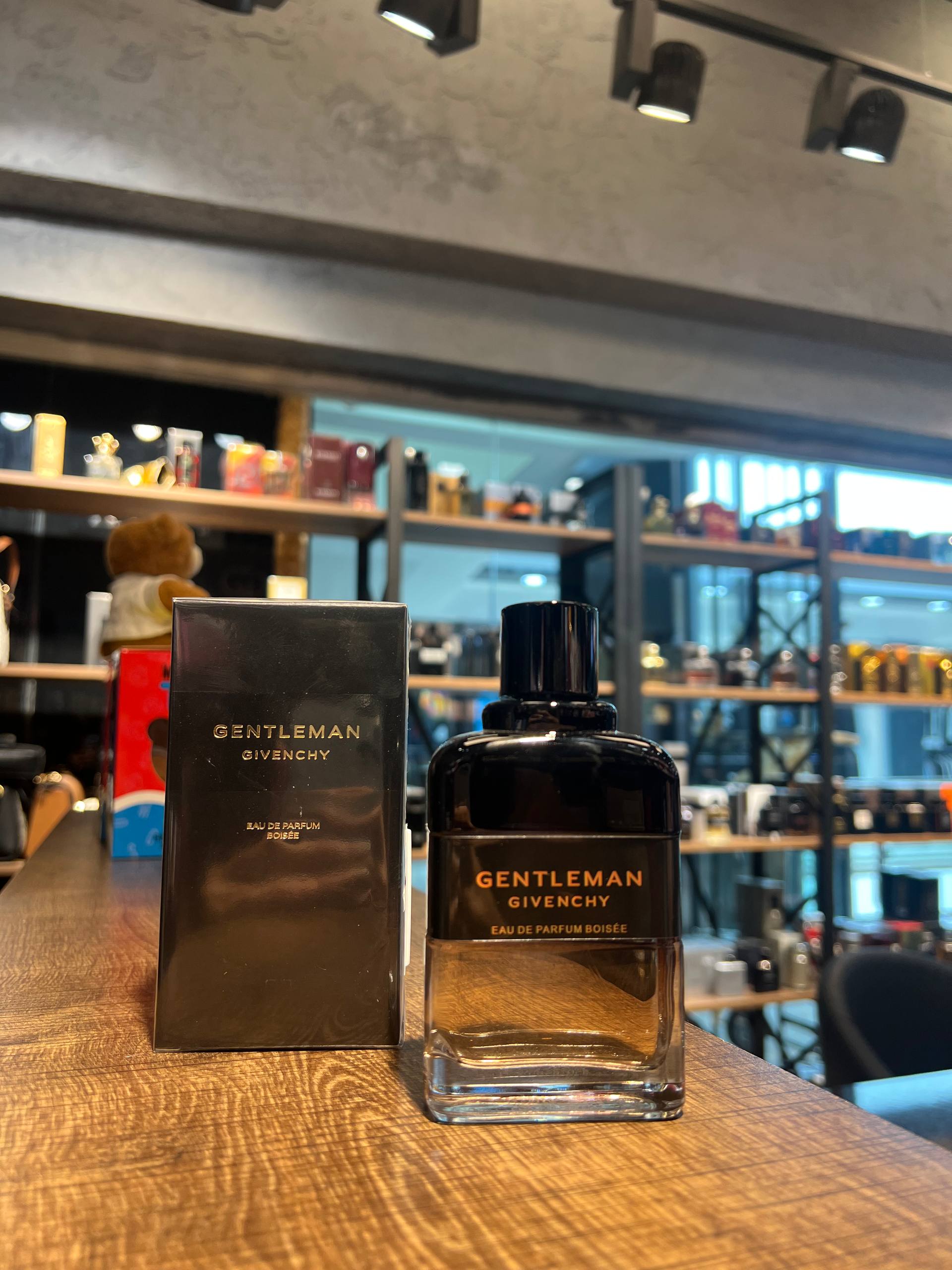 givenchy-gentleman-edp-boisee Givenchy Gentleman EDP Boisee - Görsel 1