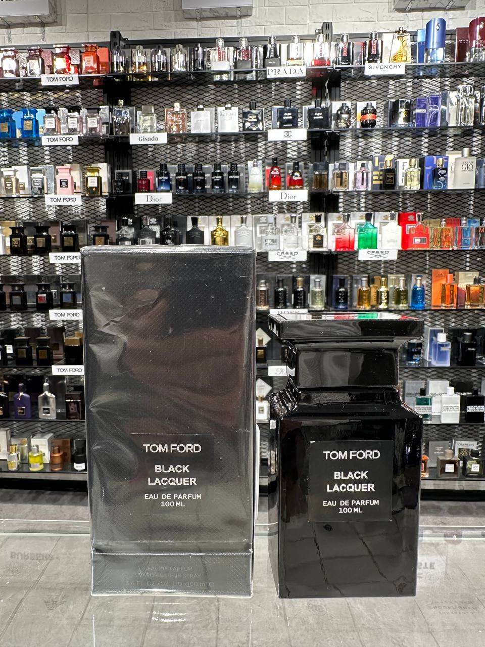 tom-ford-black-lacquer Tom Ford Black Lacquer - Görsel 1