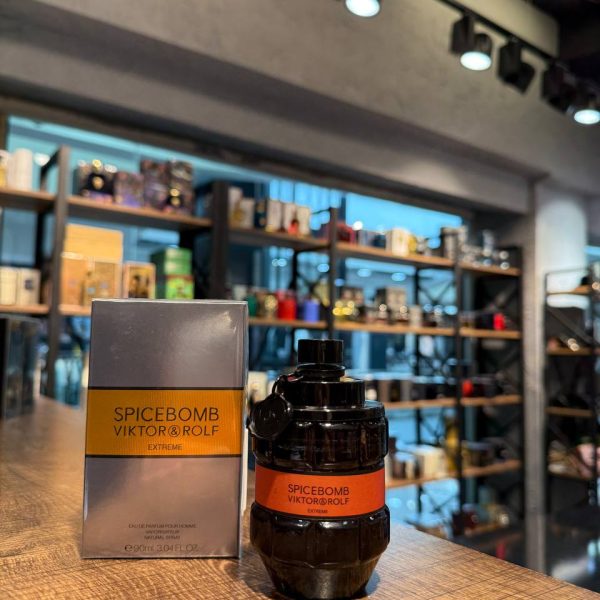 Viktor & Rolf Spicebomb Extreme EDP
